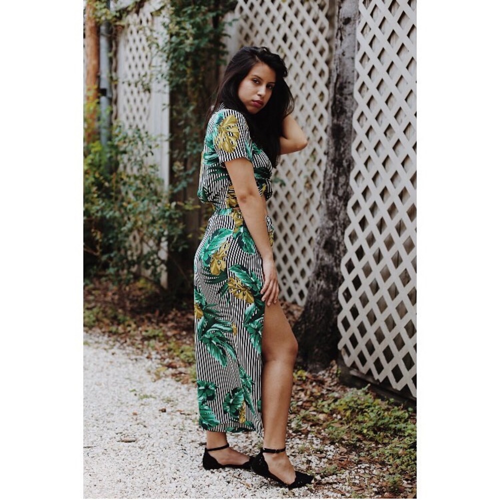 AVAILABLE: Striped Botanical Set